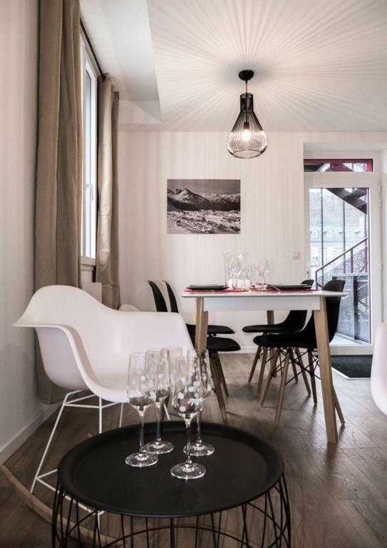 Residence Aux Deux Pics - Tucou Et Monne Bagnères-de-Bigorre Екстериор снимка